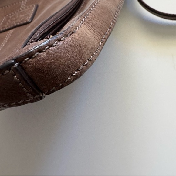 Fossil Y2K Brown Leather Crossbody Bag - Picture 7 of 15